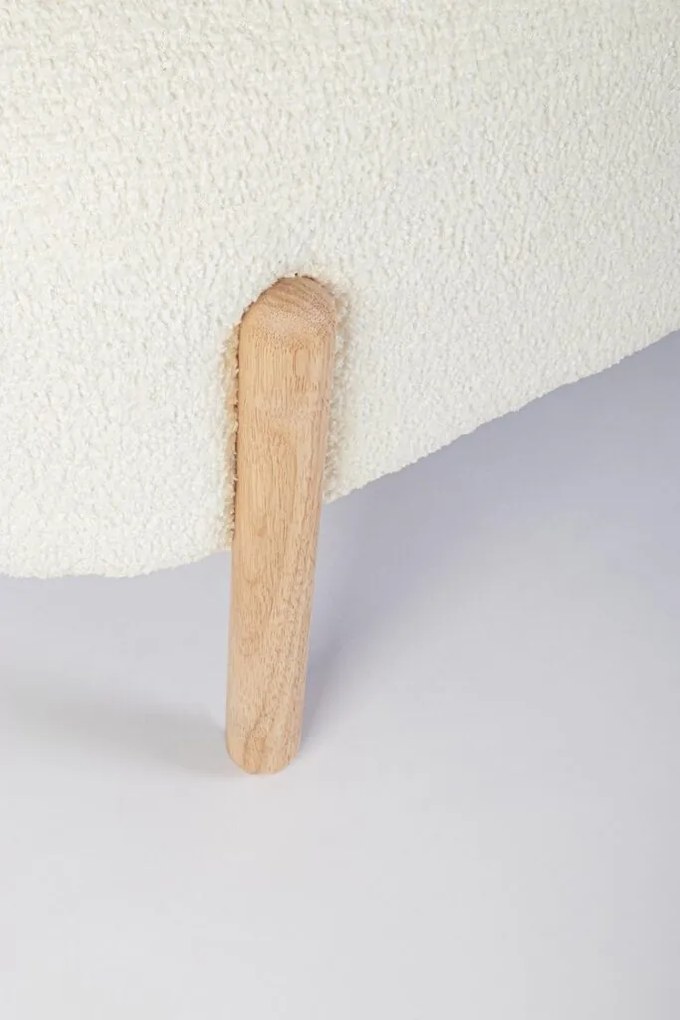 Panca DAYLA in tessuto effetto bouclé bianco e gambe in legno rubberwood