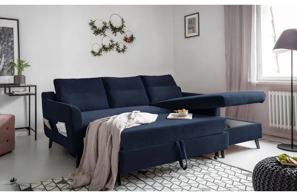 Divano letto angolare in velluto blu scuro, angolo destro Stylish Stan - Miuform