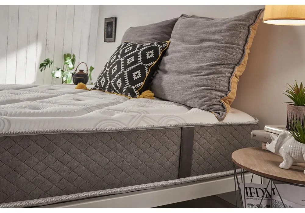 Materasso in schiuma bifacciale duro/medio duro 90x200 cm Platinum Classic - Moonia