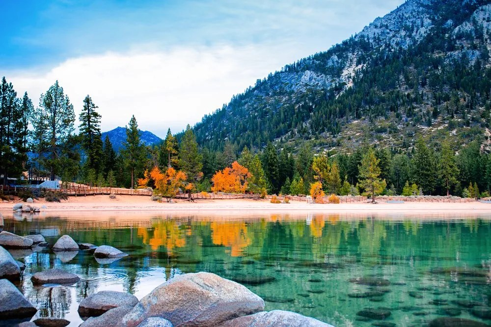 Stampa su tela – Lago in natura splendida
