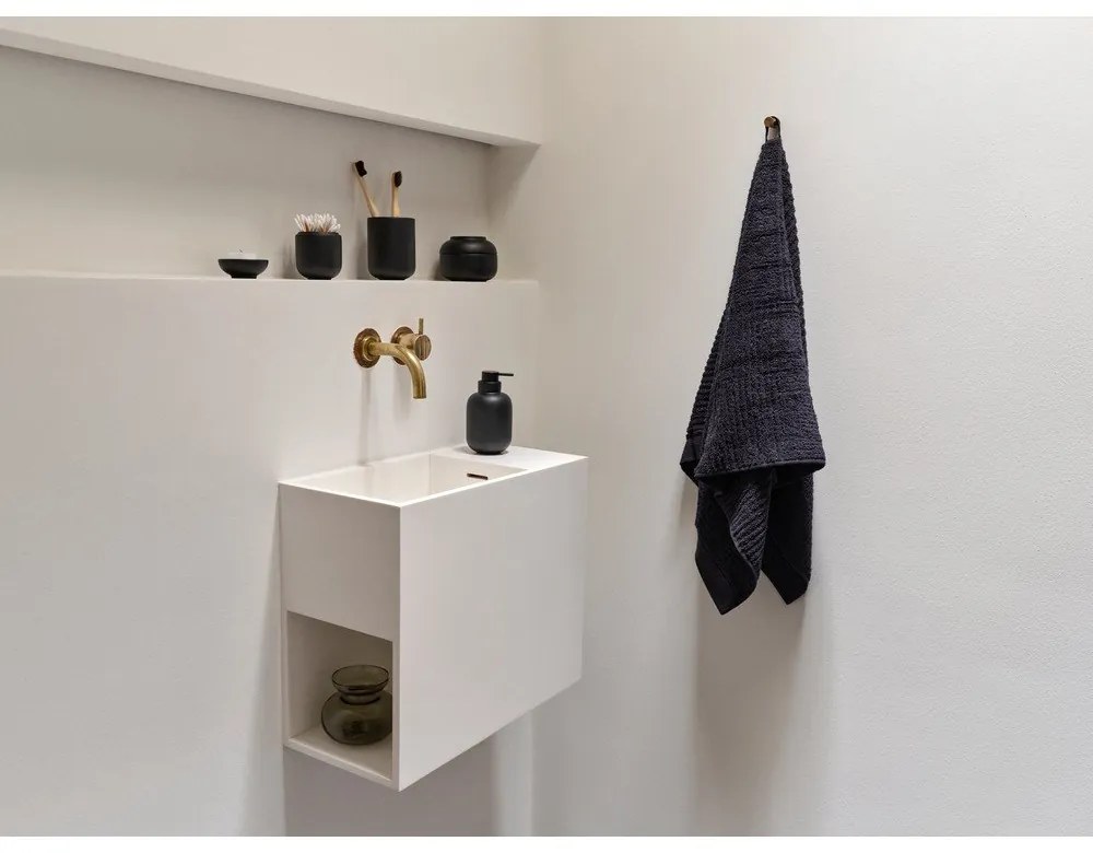 Scopino WC nero in cemento Sensu – Zone