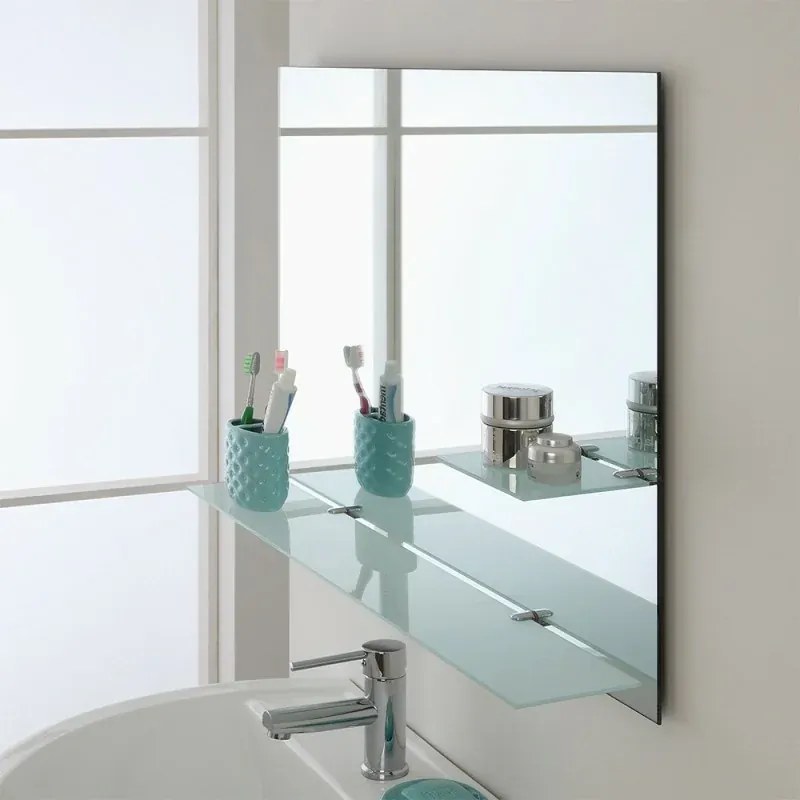 Specchio bagno 80x60 cm a filo lucido con mensole in vetro satinato