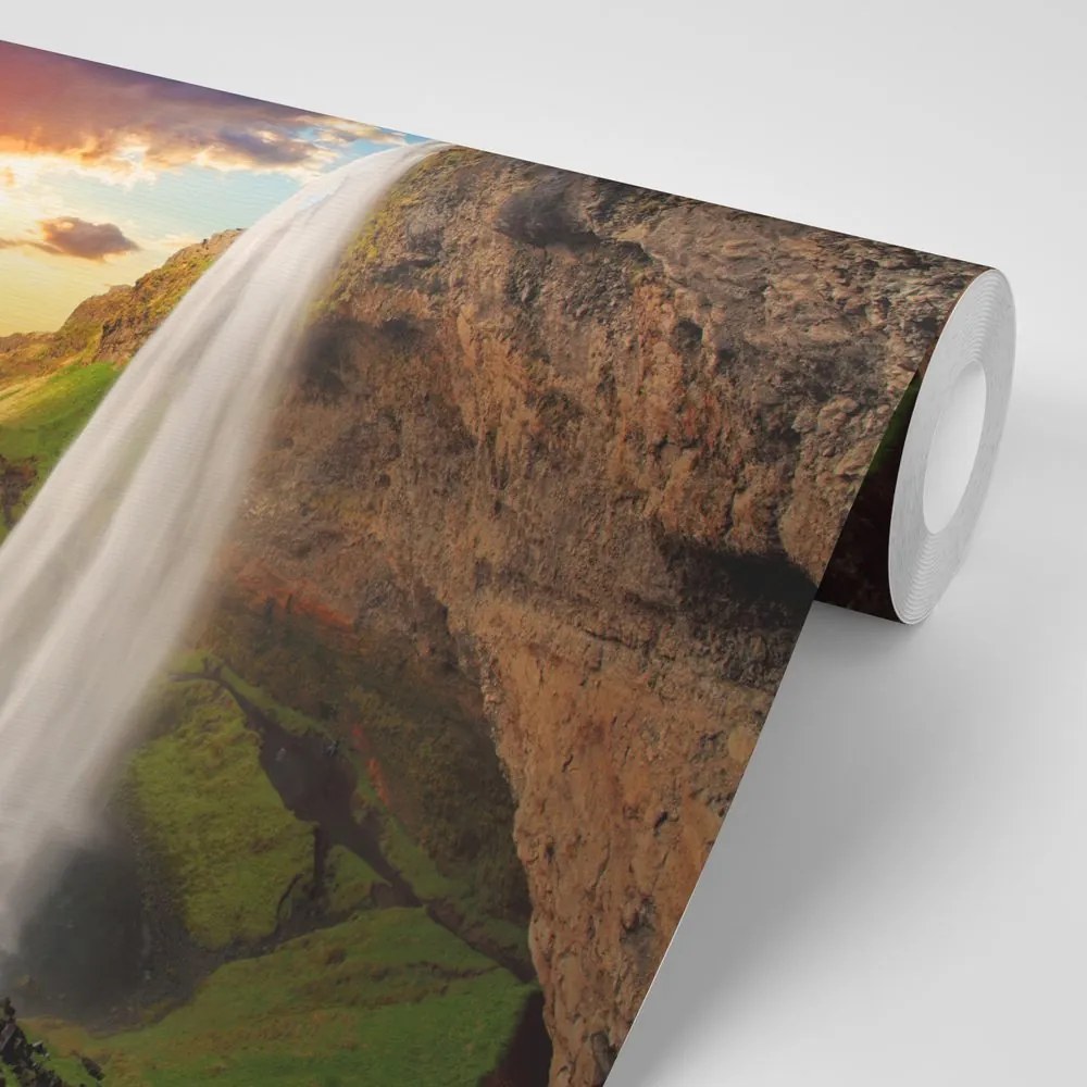 Carta da parati – Cascata maestosa in Islanda