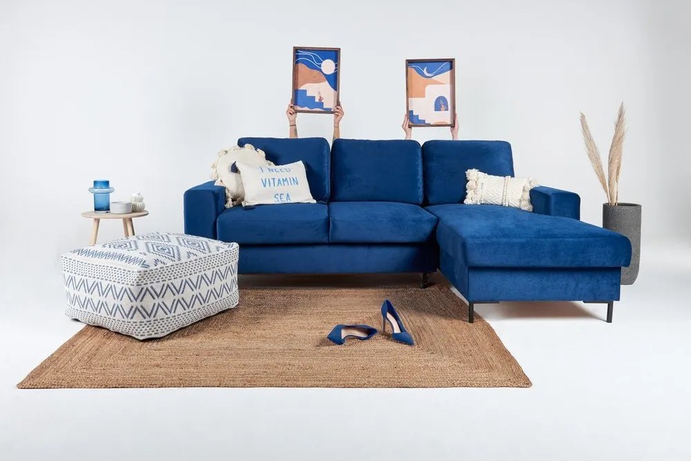Divano letto angolare in velluto blu navy, angolo destro Lofty Lilly - Miuform