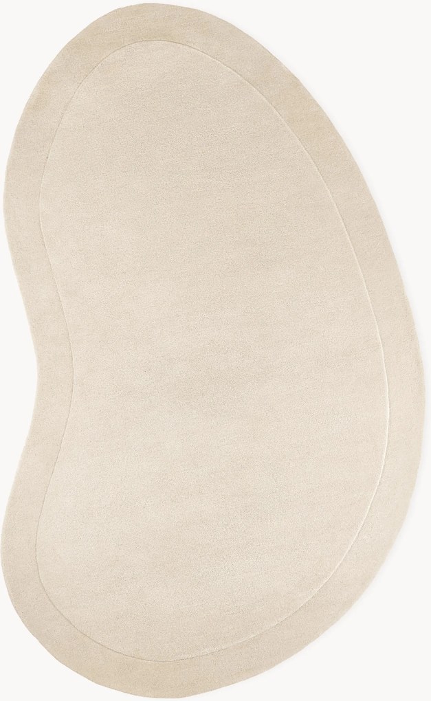 Tappeto in lana dalla forma organica fatto a mano Kadey