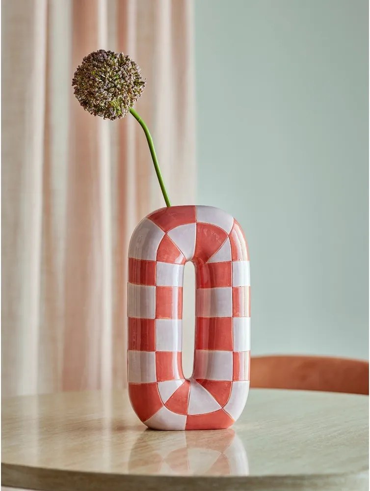 Vaso color salmone/color crema in ceramica dipinto a mano (altezza totale 32 cm) Mae – Bloomingville