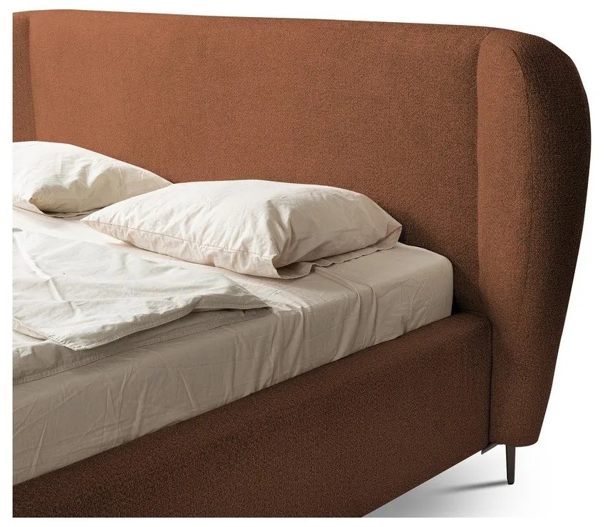 Letto matrimoniale imbottito color terracotta con rete inclusa 160x200 cm Makana – Makamii