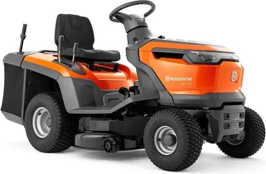 Trattorino Husqvarna TC 112 con sacco raccolta e trazione idrostatica piatto 95cm