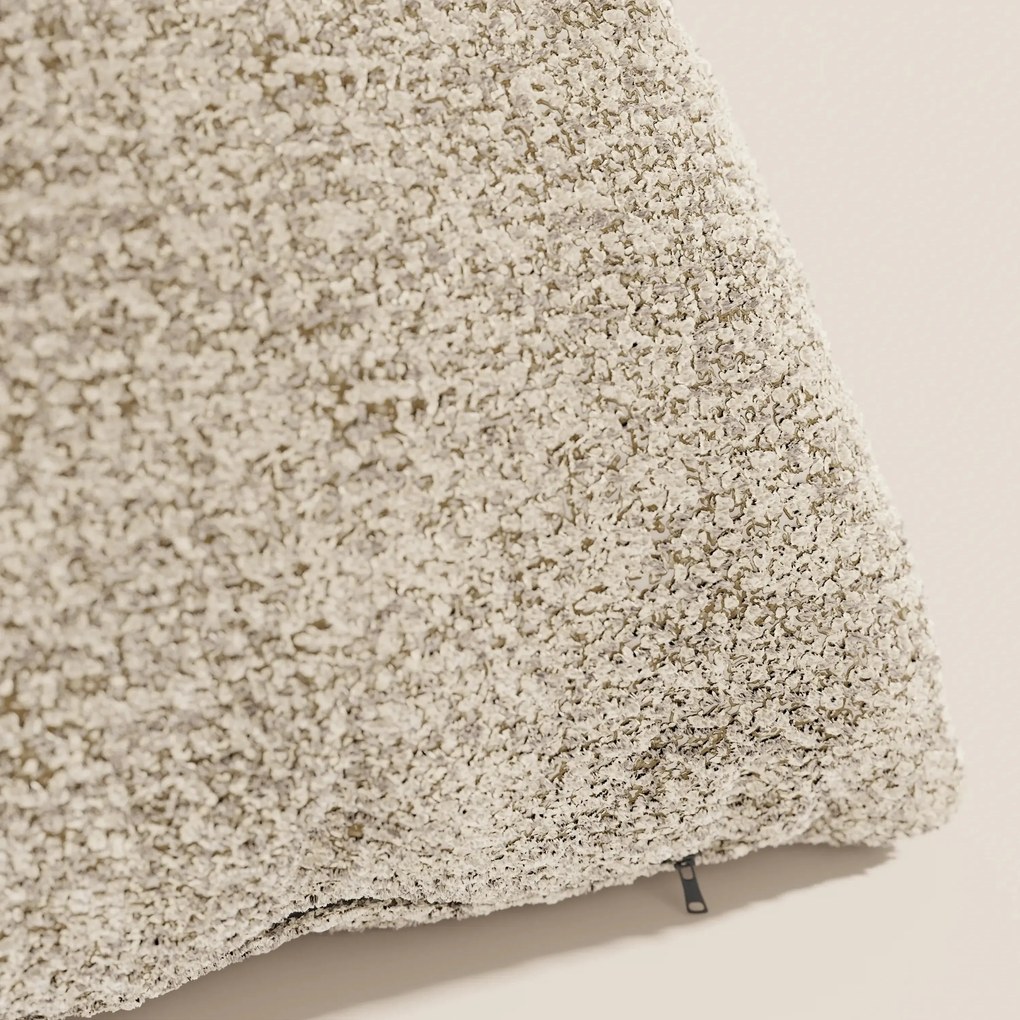 Magnolia cuscino disponibile in diversi colori realizzato in pregiato bouclé mélange morbido e strutturato T29.