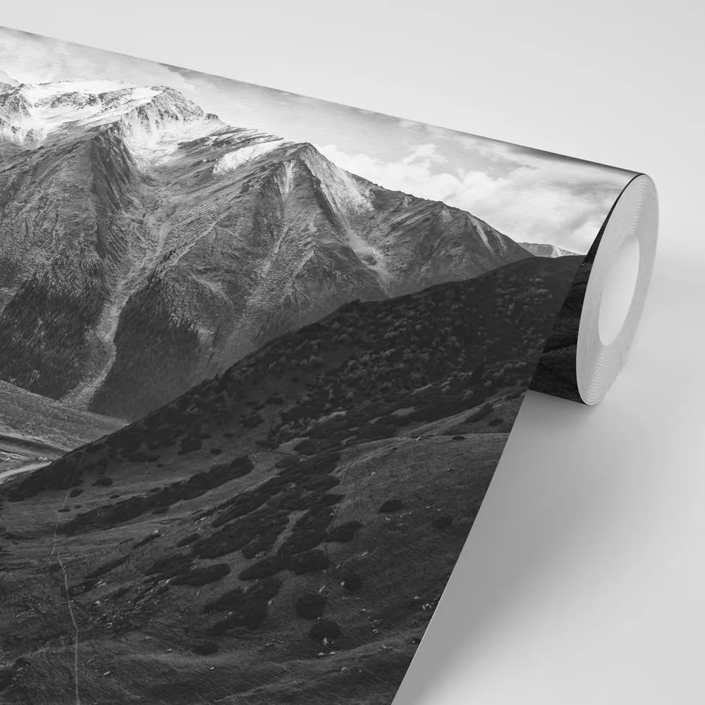 Carta da parati autoadesiva – Panorama montano in bianco e nero