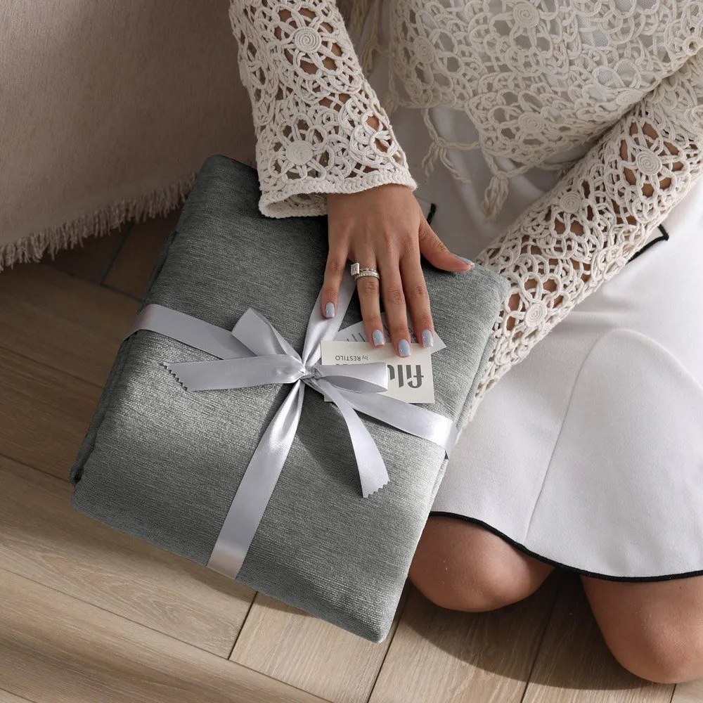 Copriletto grigio in ciniglia 220x240 cm Talo – Filumi