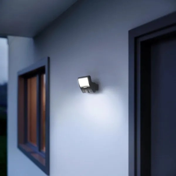 Steinel 012076 - Lampada da esterno LED con sensore XLED curved LED/10,5W/230V IP44