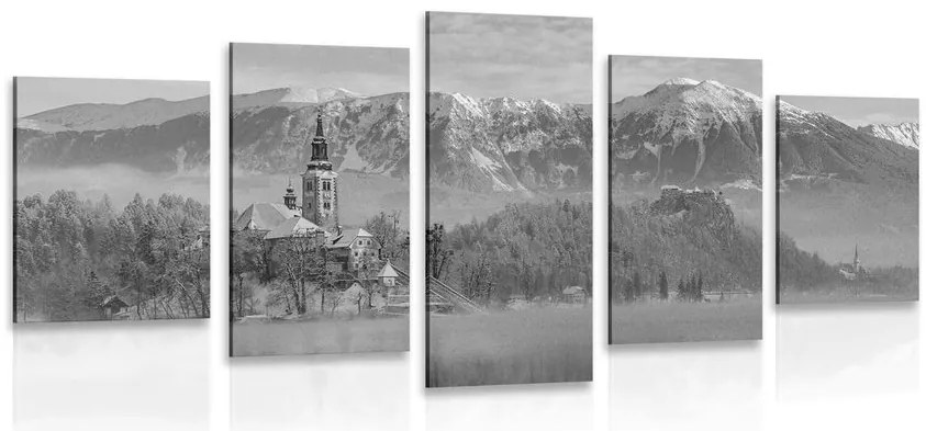 Quadri 5 pezzi – Chiesa sul lago di Bled in Slovenia in bianco e nero