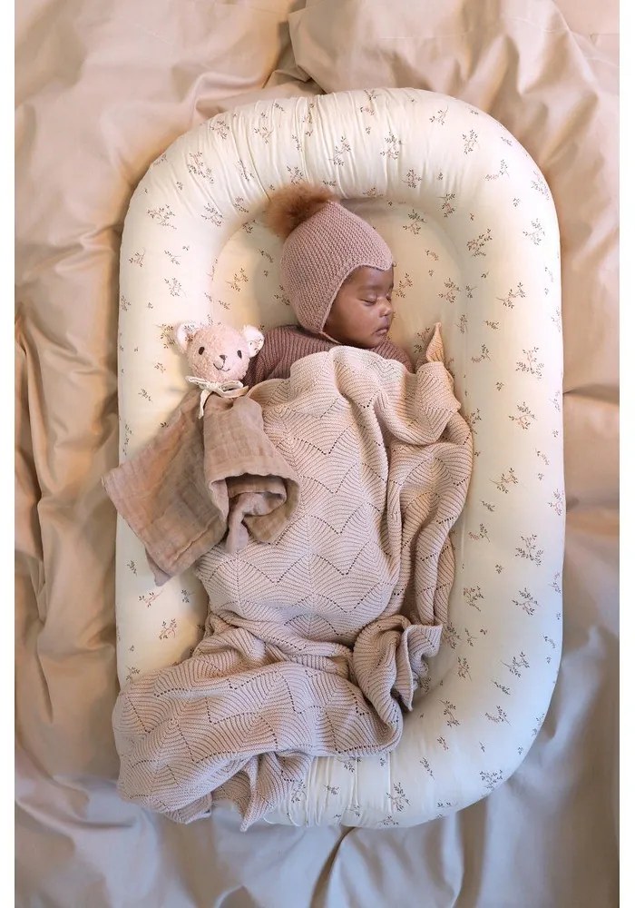 Coperta per bambini beige in cotone organico lavorata a maglia 80x100 cm Almond – Cam Cam Copenhagen