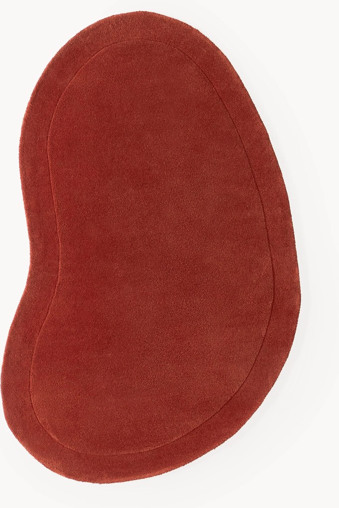 Tappeto in lana fatto a mano dalla forma organica Kadey