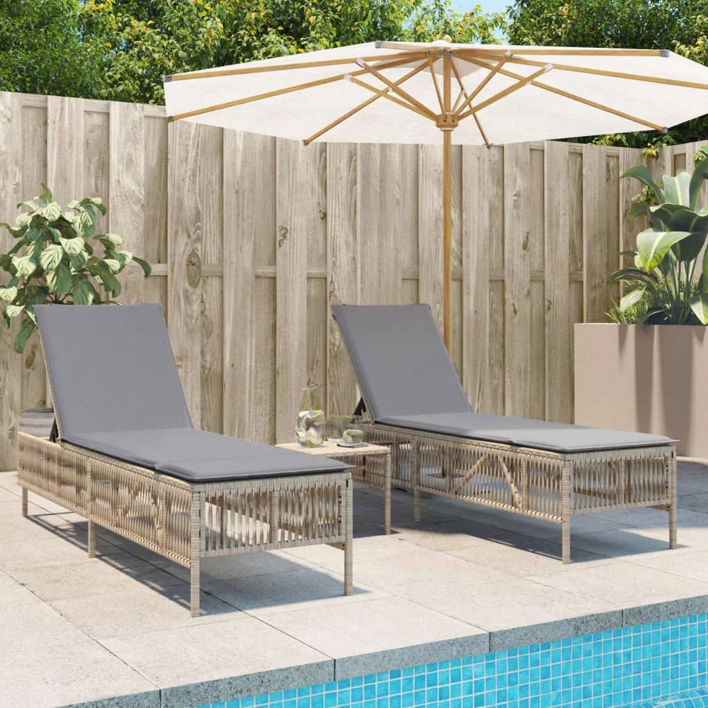 Lettini prendisole 2 pz con tavolino beige in polyrattan