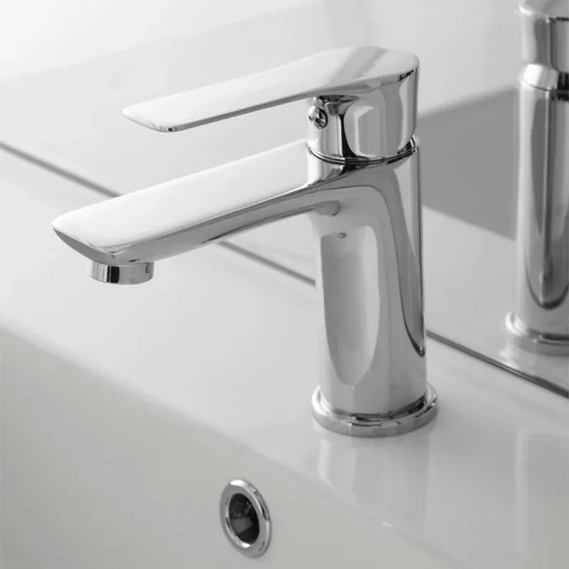 Miscelatore lavabo Flat in ottone cromato con piletta click clack