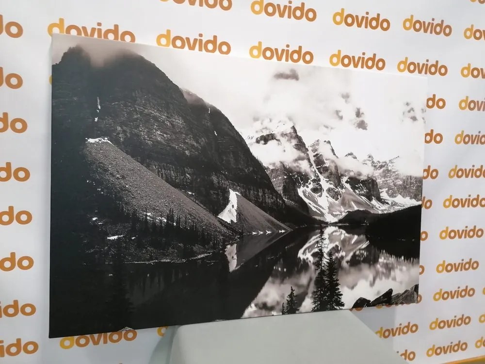 Stampa su tela – Splendido paesaggio montano in bianco e nero