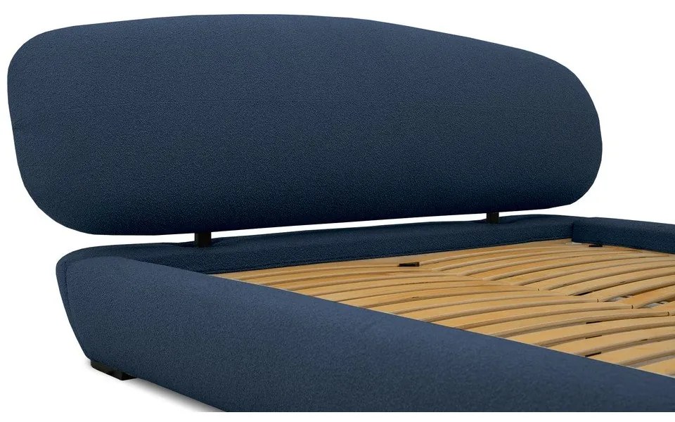 Letto matrimoniale imbottito blu scuro con doghe in legno 140x200 cm Odette - Scandic