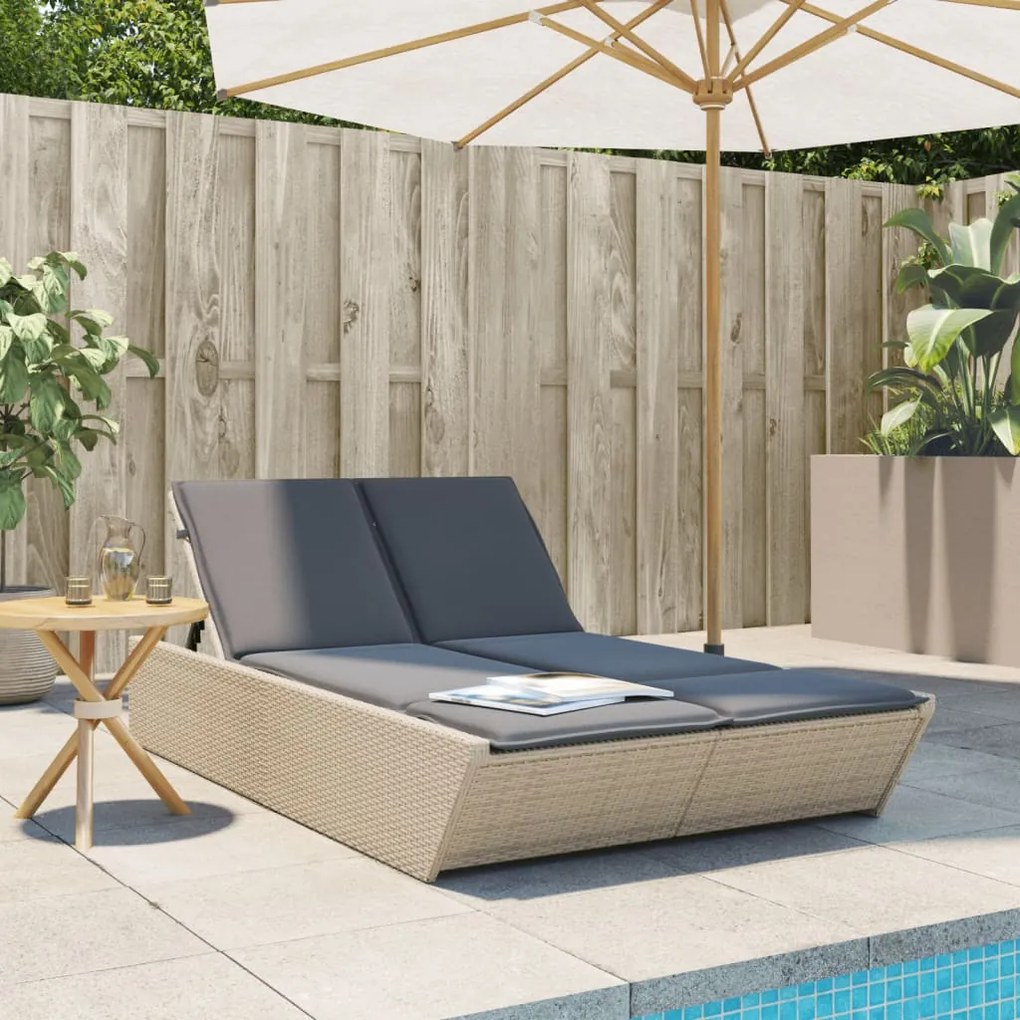 Lettino prendisole con cuscini beige in polyrattan