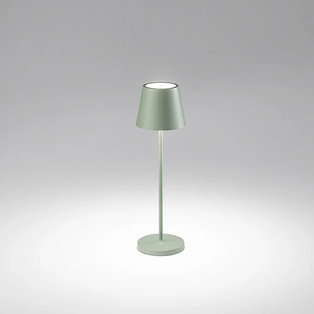 Lampada Da Tavolo Esterno Diva Contemporanea Alluminio Salvia Led Luce Calda