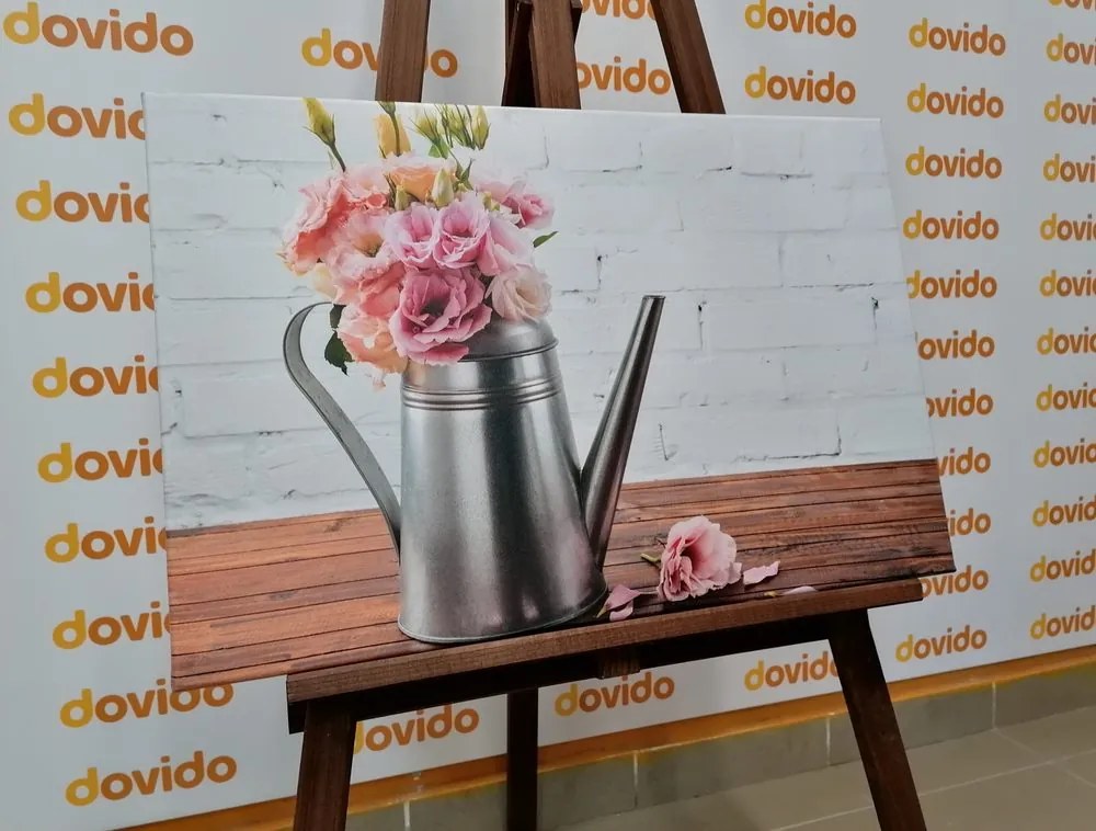 Quadro su tela – Bouquet di fiori in annaffiatoio