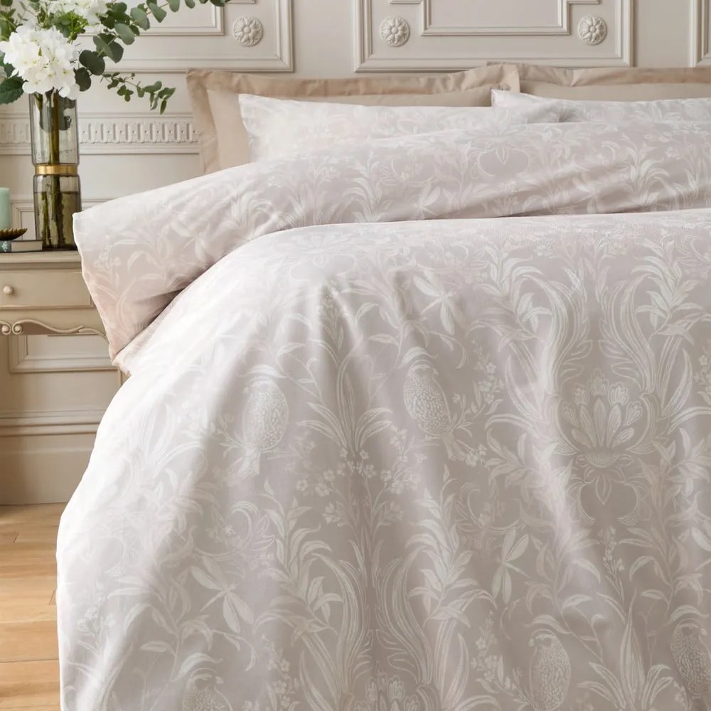 Set copripiumino e federa beige in velluto per letto matrimoniale e per letto esteso 230x220 cm Bridgerton Regal Birds – Catherine Lansfield