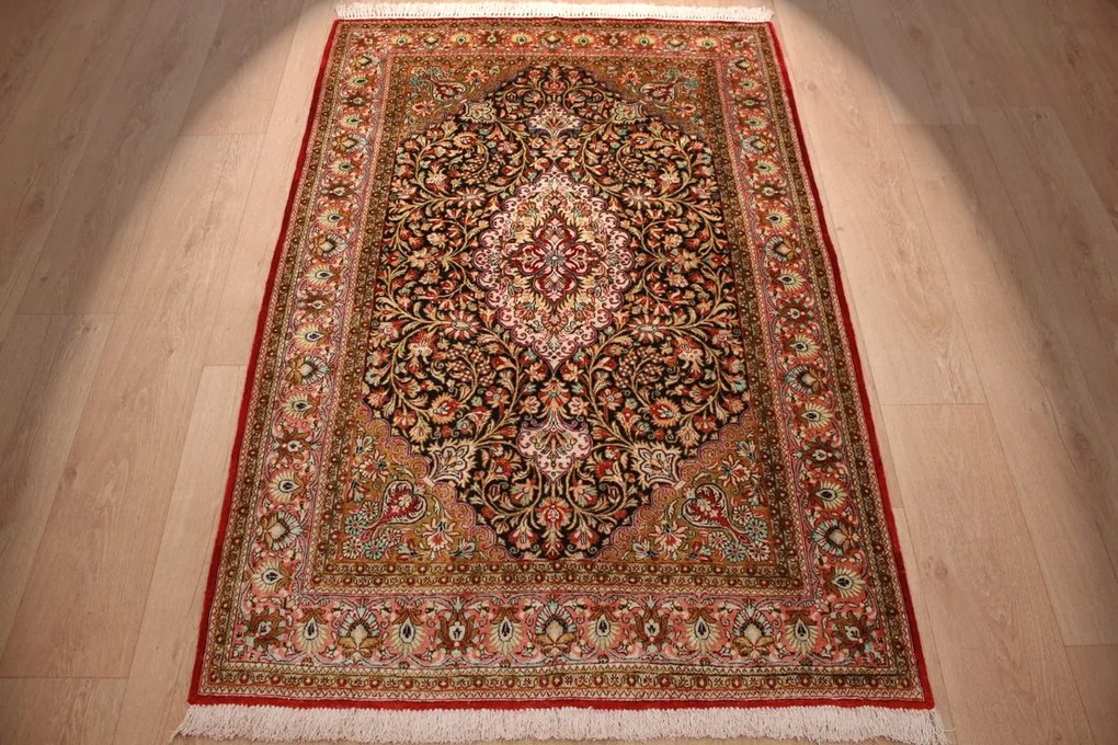 Ghom Tappeto 160x110 (Iran) Annodato A Mano