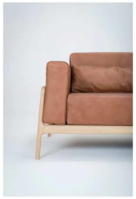 Divano in pelle di bufalo marrone cognac con struttura in rovere massiccio , 240 cm Fawn - Gazzda