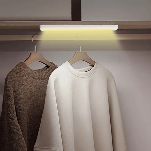 Aigostar - LED Illuminazione per mobili con sensore di movimento LED/1,5W/3xAA 3000K