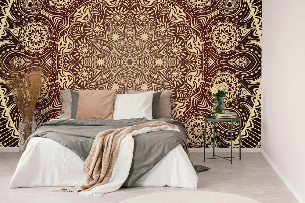 Carta da parati autoadesiva – Mandala decorativa con pizzo in bordeaux