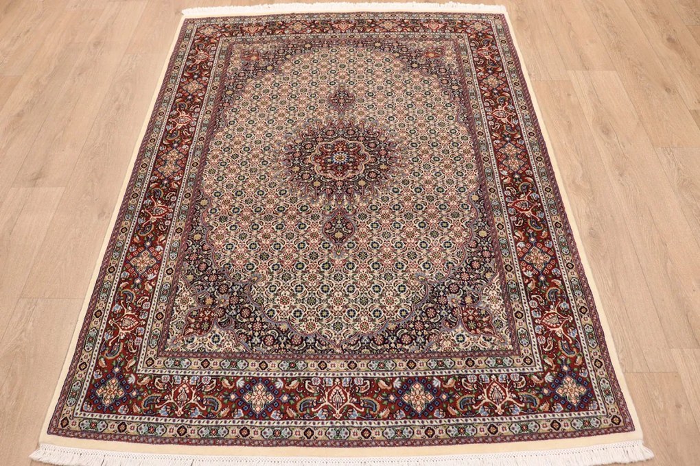 Moud Tappeto 140x190 (Iran) Annodato A Mano