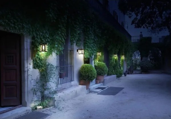 Viking - Applique solare da parete LED dimmerabile LED/2W/3,7V IP54 4000K 2000 mAh