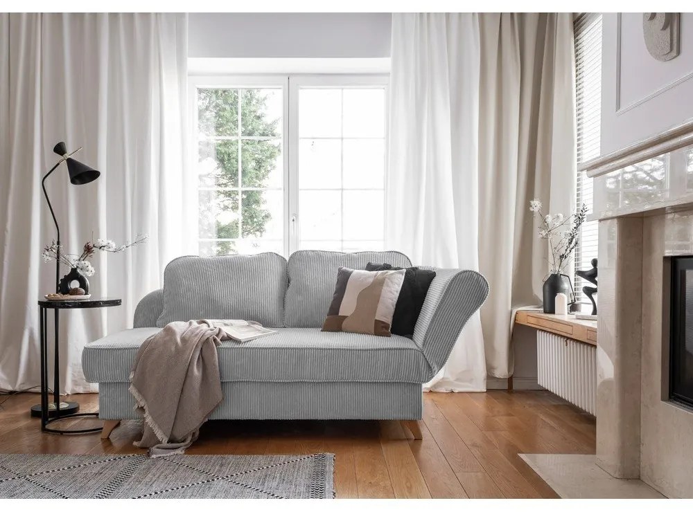 Chaise longue grigio chiaro (con penisola a destra) con rivestimento in velluto a coste Chic Charlotte – Miuform