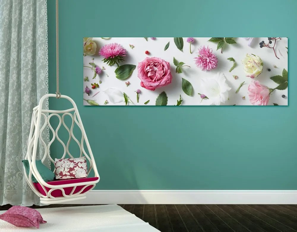 Quadro su tela – Natura morta delicata di fiori