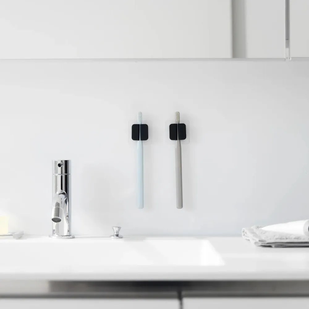 Portaoggetti multifunzione in silicone nero in set da 2 Film Hook - YAMAZAKI