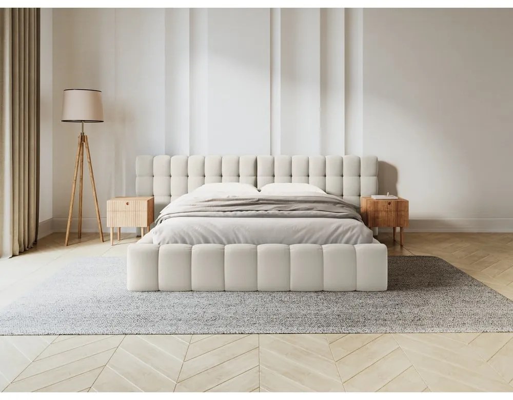 Letto matrimoniale imbottito color crema con spazio contenitivo e rete 200x200 cm Mamaia - Micadoni Home