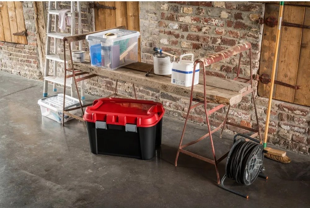 Scatola di plastica rossa e nera con coperchio 59x39,5x36 cm Totem - Curver