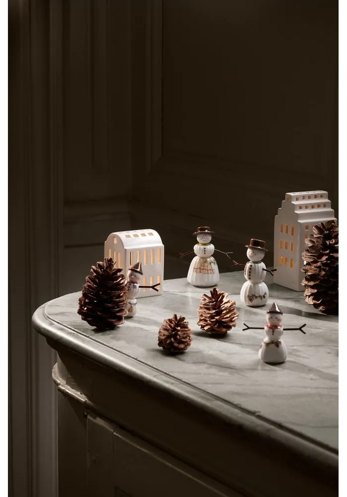 Statuetta natalizia in porcellana (altezza totale 11,5 cm) Hammershøi Snowman – Kähler Design