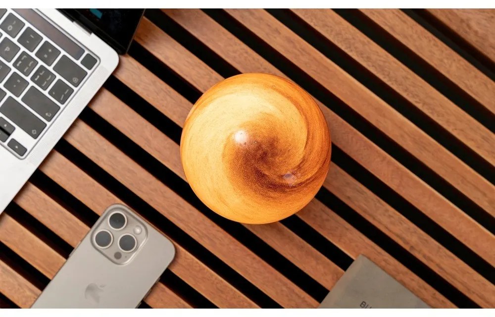 Decorazione luminosa marrone scuro con ricarica USB ø 12 cm Sand Storm – Gingko