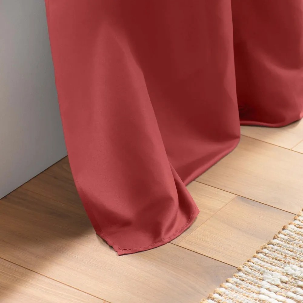 Tenda rossa in microfibra 140x260 cm Absolu – douceur d'intérieur