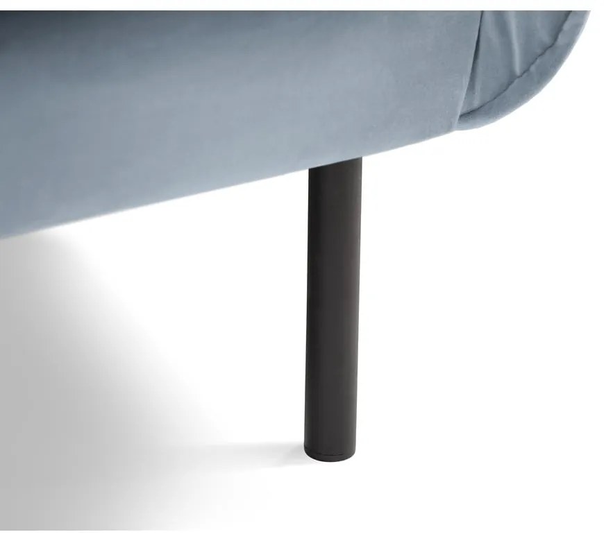 Poltrona in velluto azzurro Vienna - Cosmopolitan Design