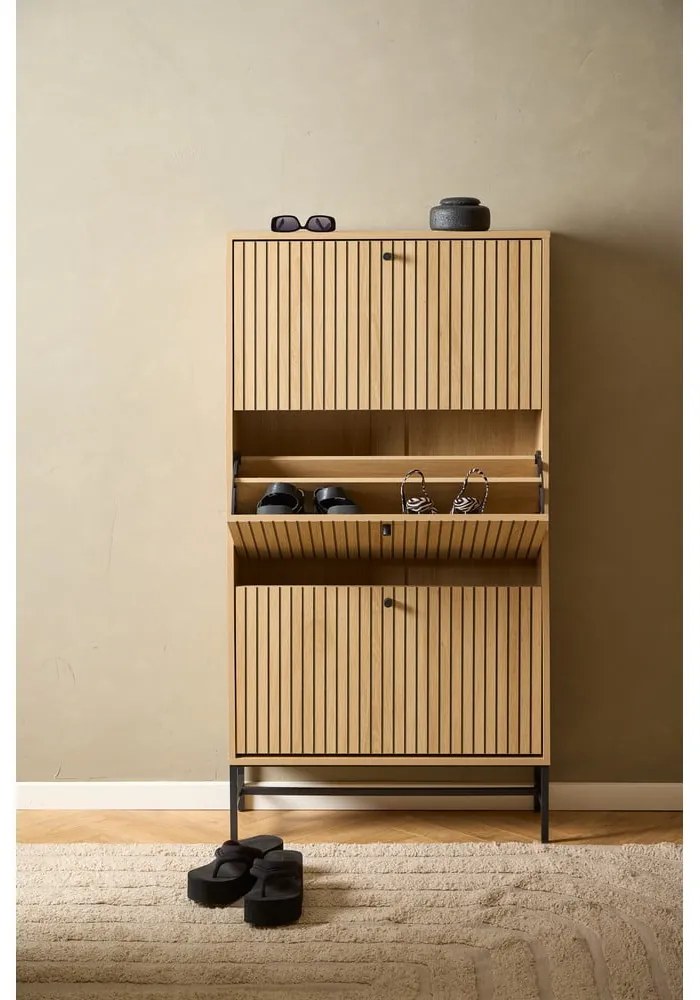 Scarpiera con ante effetto rovere in colore naturale 72x140x25 cm Albany - Actona