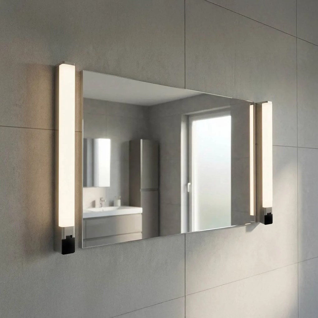 Lampada LED da Specchio 15W 66cm Cromata IP54 con Presa e Interruttore Colore Bianco Naturale 4.000K