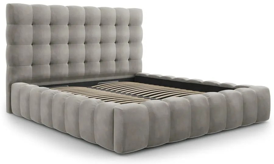 Letto matrimoniale imbottito grigio chiaro con contenitore con griglia 200x200 cm Bali - Cosmopolitan Design