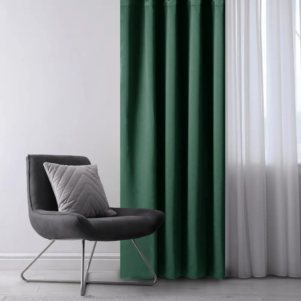 Tenda termoisolante/parzialmente oscurante verde scuro 140x175 cm Kierra – Restilo