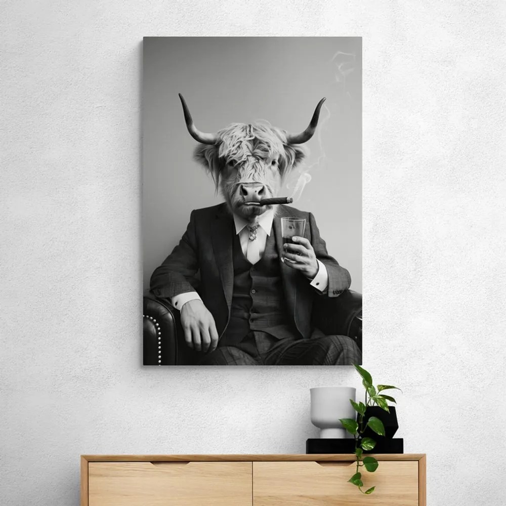 Quadro su tela – Mucca in abito con sigaro e whisky