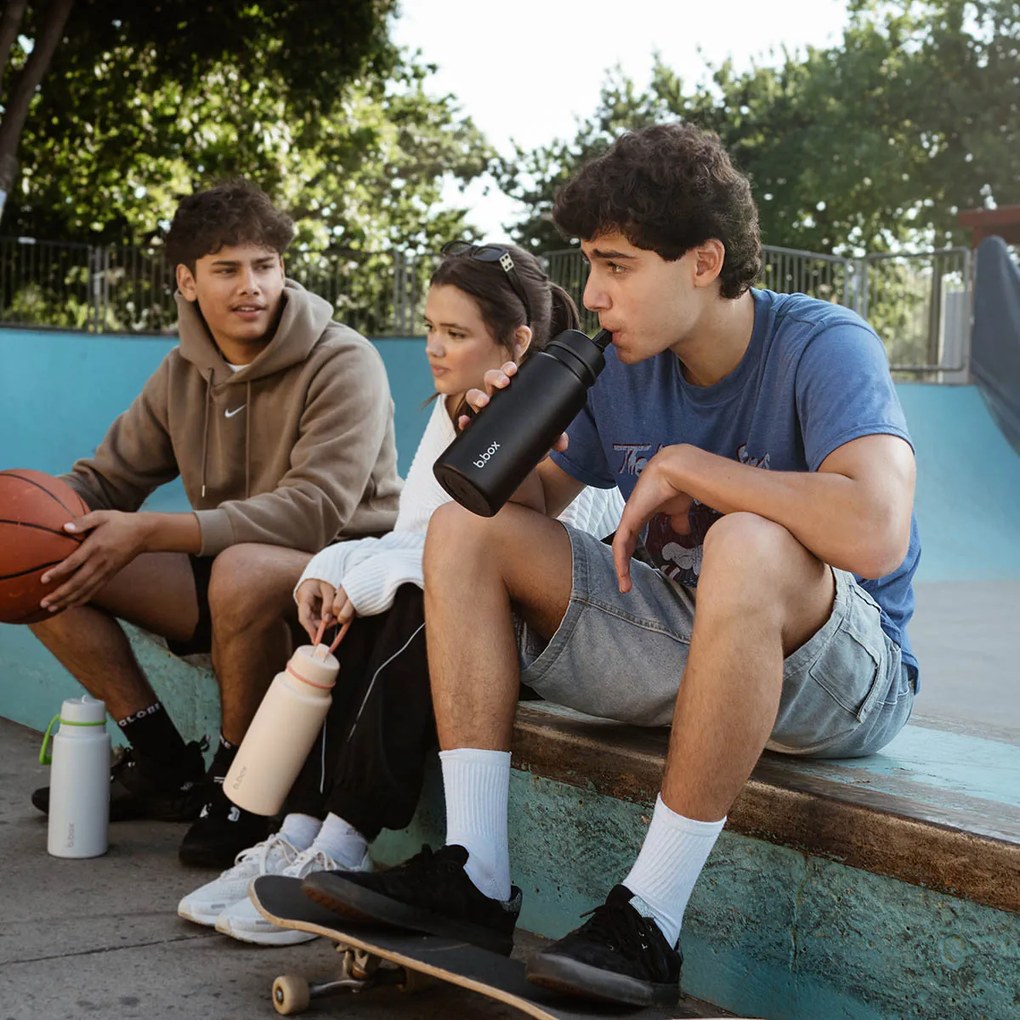 Bottiglia termica in acciaio inox con cannuccia 1l - nera