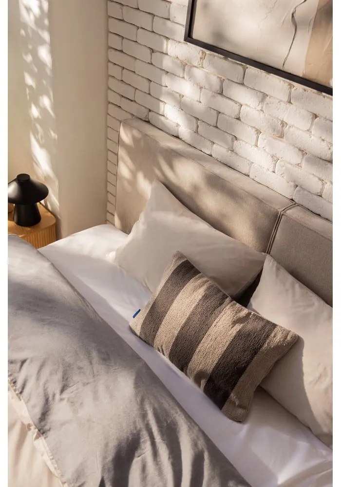 Letto matrimoniale imbottito beige con contenitore e rete inclusi 180x200 cm Myra Bold – Bonami Selection