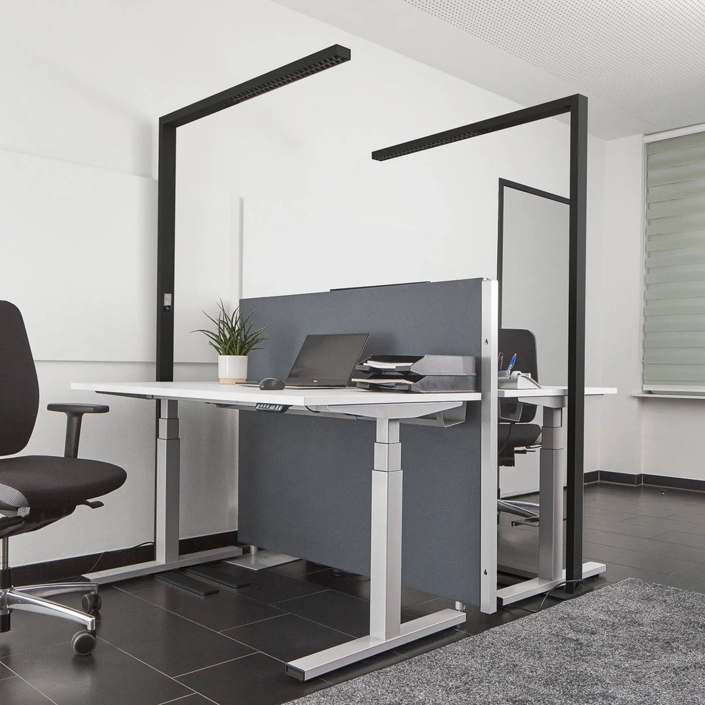 Arcchio lampada LED da terra per ufficio Jolinda, nera, 4000K, sensore